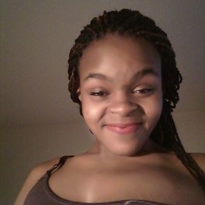 Meet your Posher, Alicia